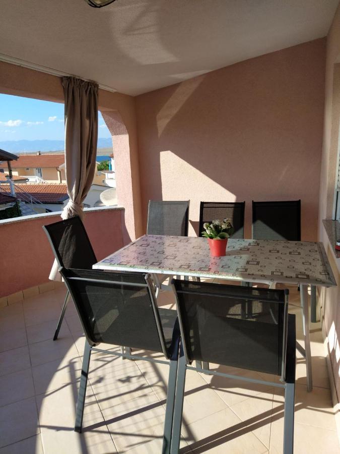 ויר Apartmani Ruza מראה חיצוני תמונה